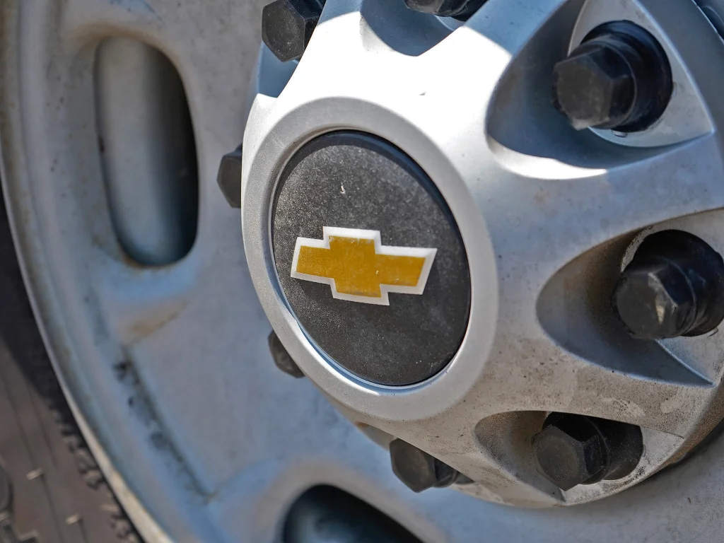 Used 2020 Summit White Chevrolet Work Truck image 18
