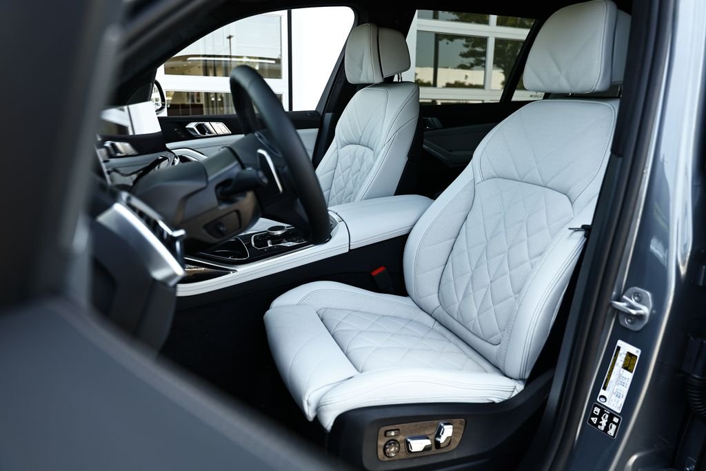 New 2027 Skyscraper Grey Metallic BMW xDrive40i image 22