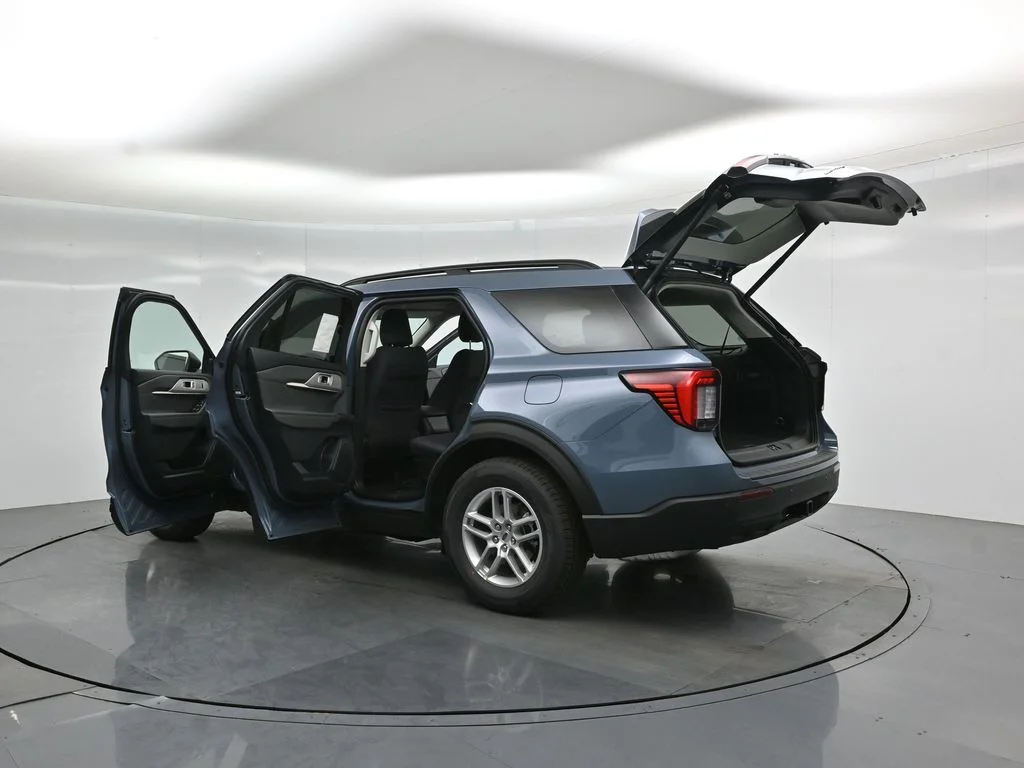 New 2026 Vapor Blue Metallic Ford Active image 32