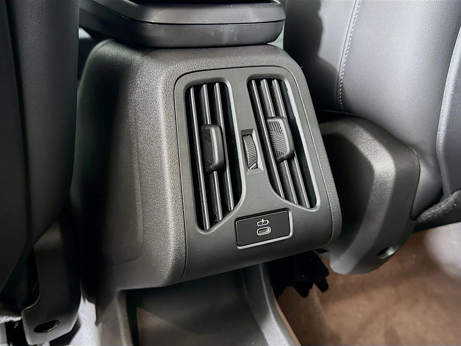 New 2026 Dune Grey Metallic BMW xDrive28i image 26