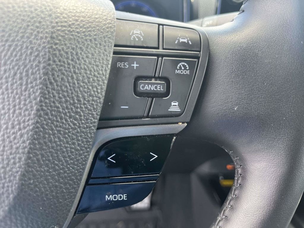 2025 Toyota Camry XSE - Photo 32