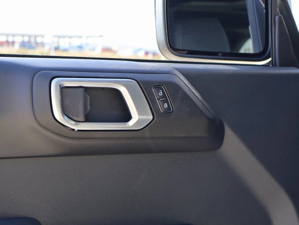 New 2025 Desert Sand Ford Badlands® image 21