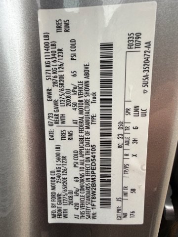 Used 2023 Silver Ford LARIAT image 24