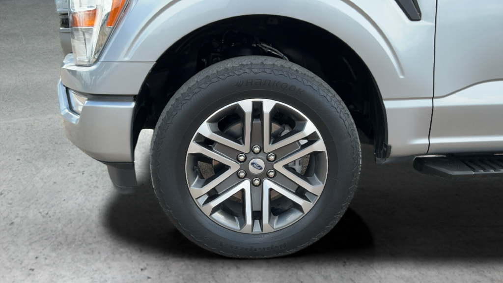 Used 2021 Silver Ford XL image 26