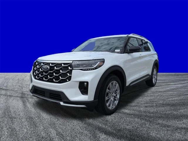 New 2026 Star White Metallic Tri-Coat Ford Platinum™ image 8