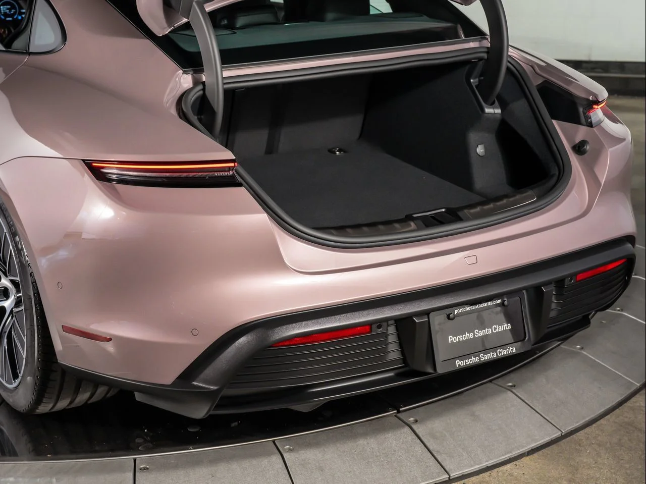 Used 2025 Red Porsche 4 image 34