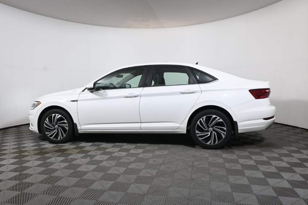 Used 2020 Volkswagen Jetta SEL Premium with VIN 3VWGB7BU6LM071848 for sale in Warwick, RI