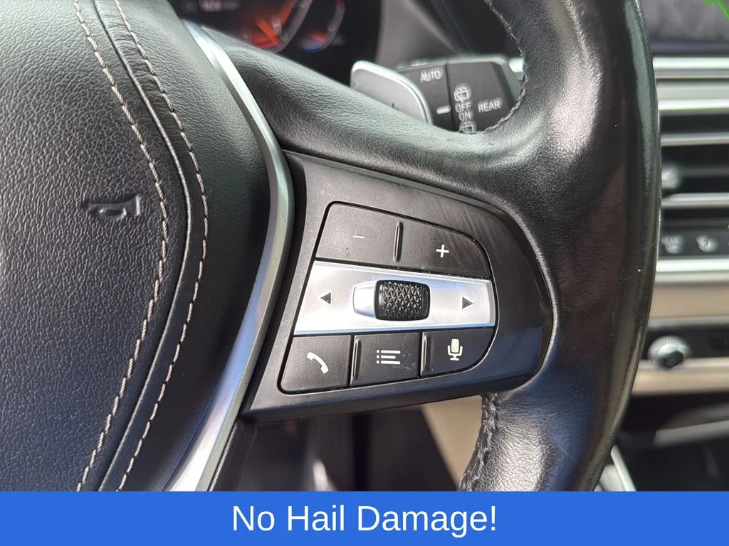 Used 2019 Black BMW xDrive40i image 15