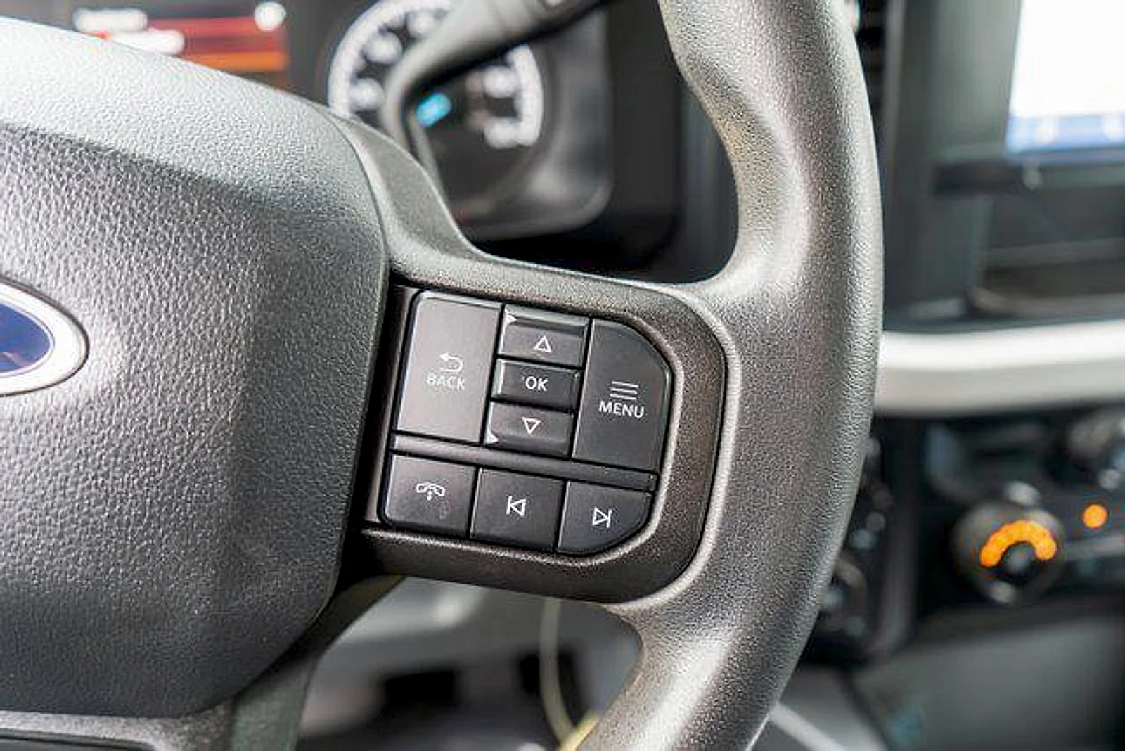 Used 2023 Agate Black Metallic Ford XLT image 22