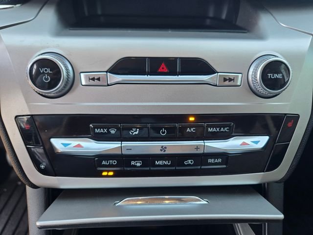 Used 2022 Blue Ford XLT image 16