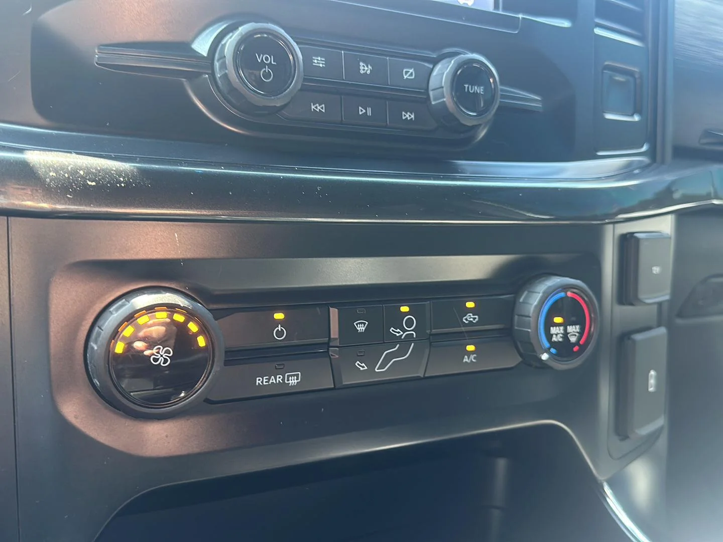 Used 2021 Space Gray Ford XL image 18