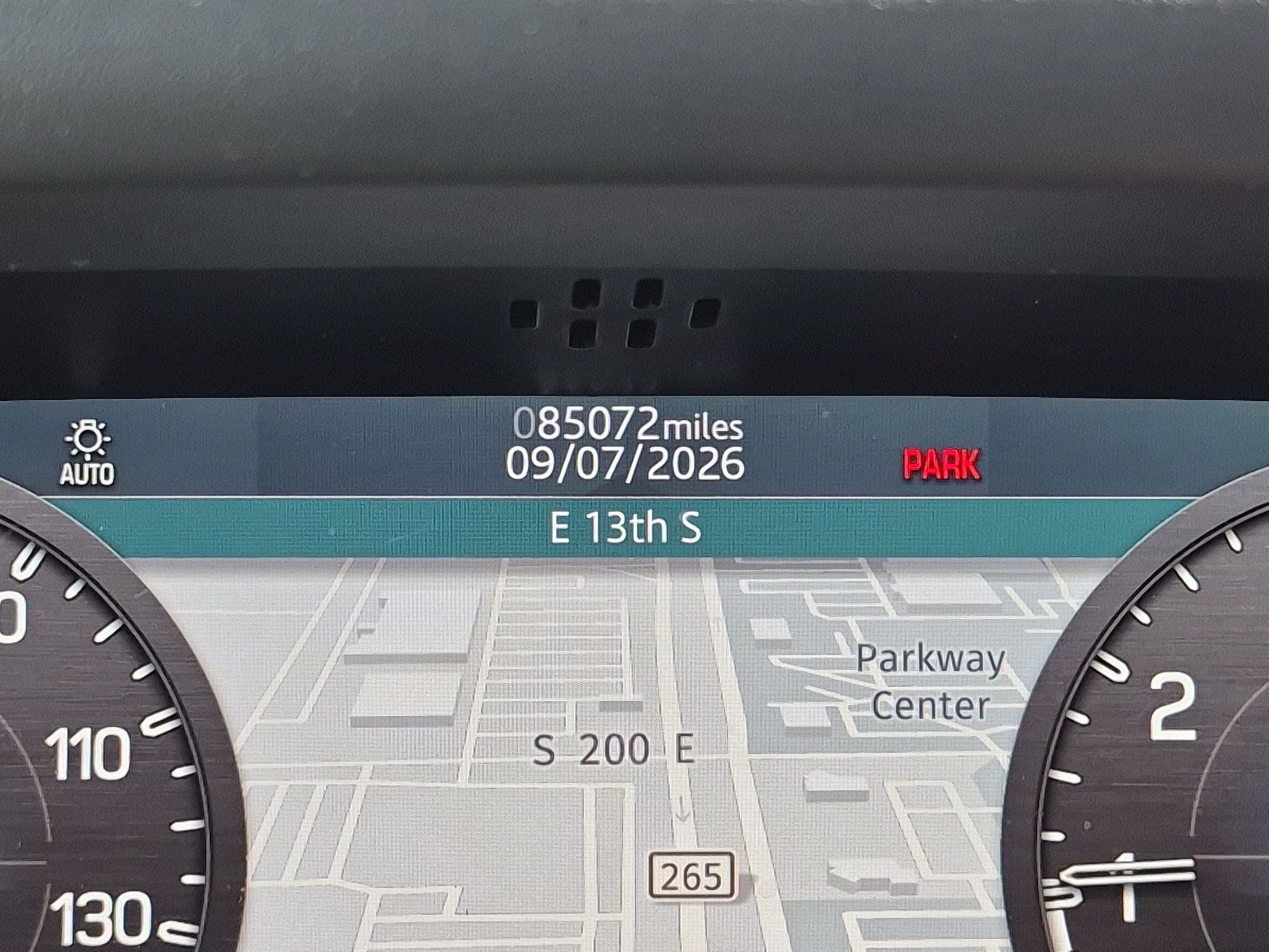 Used 2020 Fuji White Land Rover HSE image 21