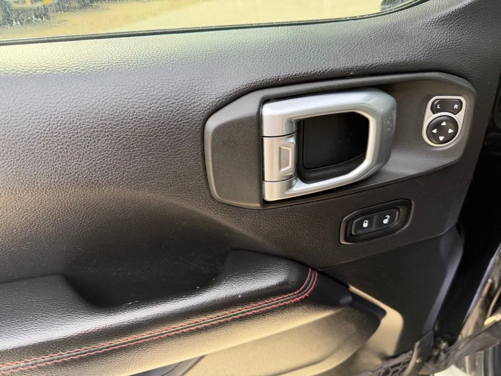 Used 2020 Black Jeep Rubicon image 10