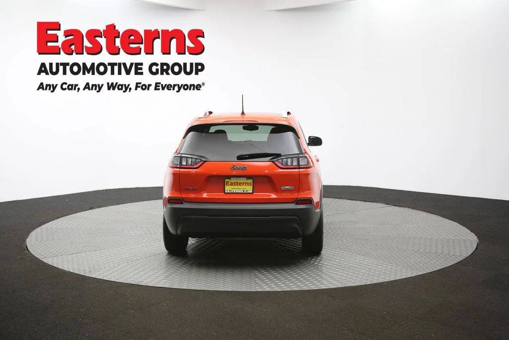 Used 2021 Orange Jeep Latitude Plus image 33