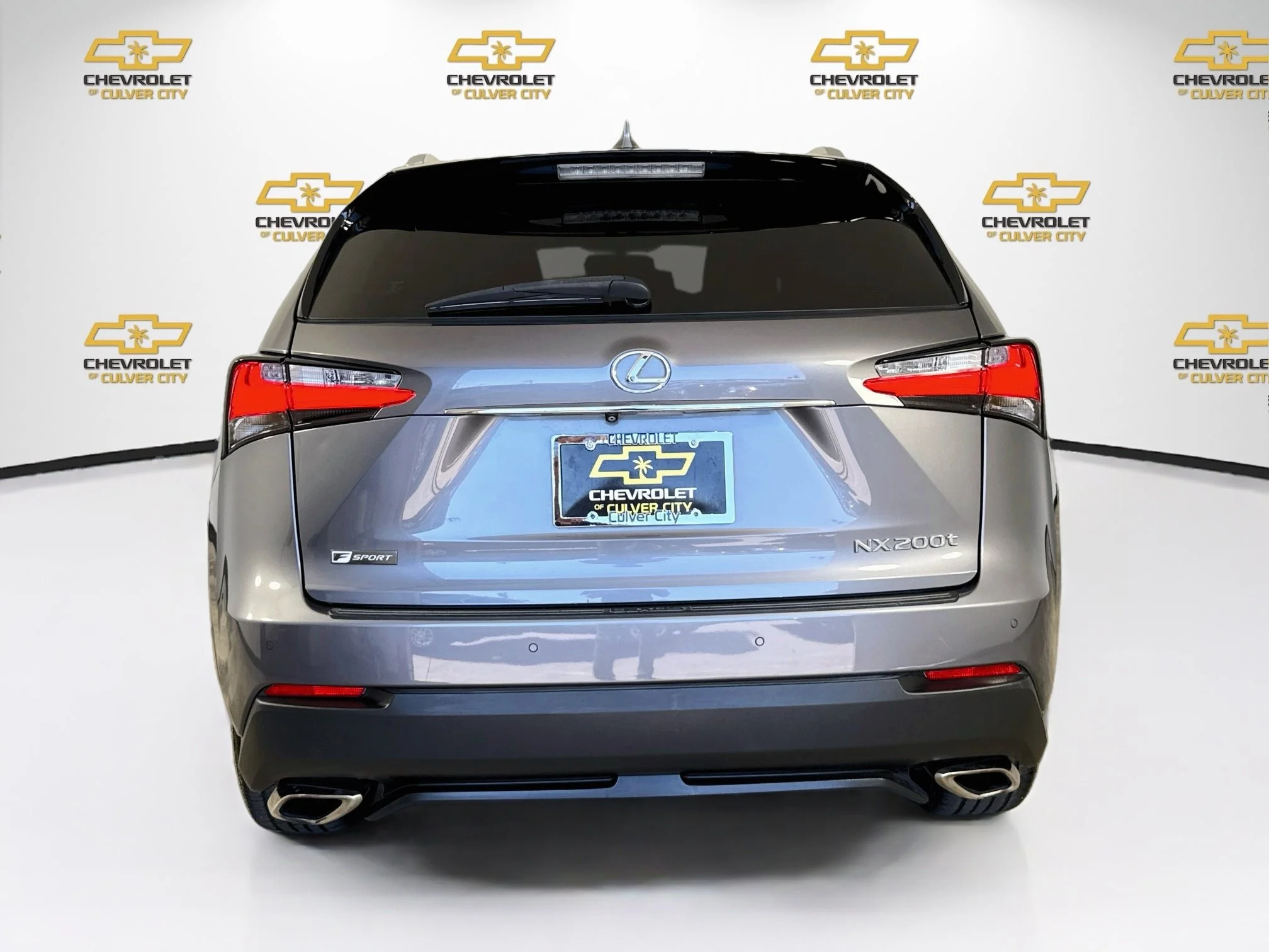 Used 2016  Lexus FWD 4dr image 7