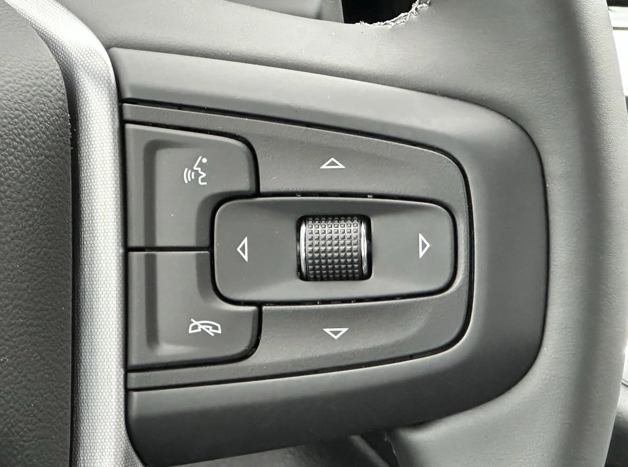 New 2026 Onyx Black GMC Elevation image 14