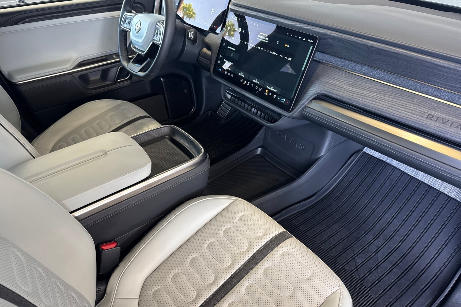 Used 2024 GRAY Rivian Adventure image 16