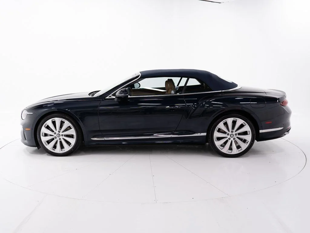 New 2026 Dark Sapphire Bentley  image 11