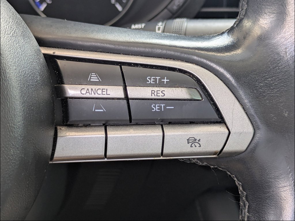 Used 2021 Deep Crystal Blue Mazda Select image 18