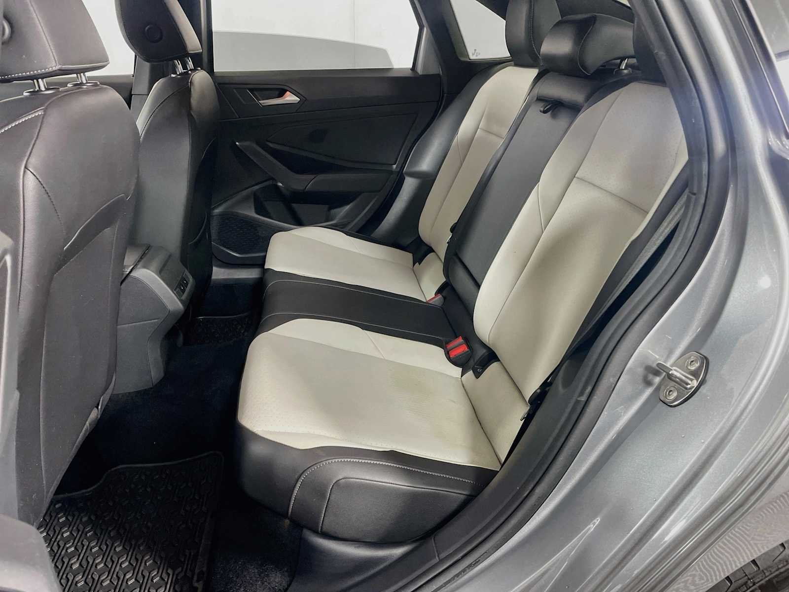 Used 2020 Pyrite Silver Metallic Volkswagen R-Line image 22