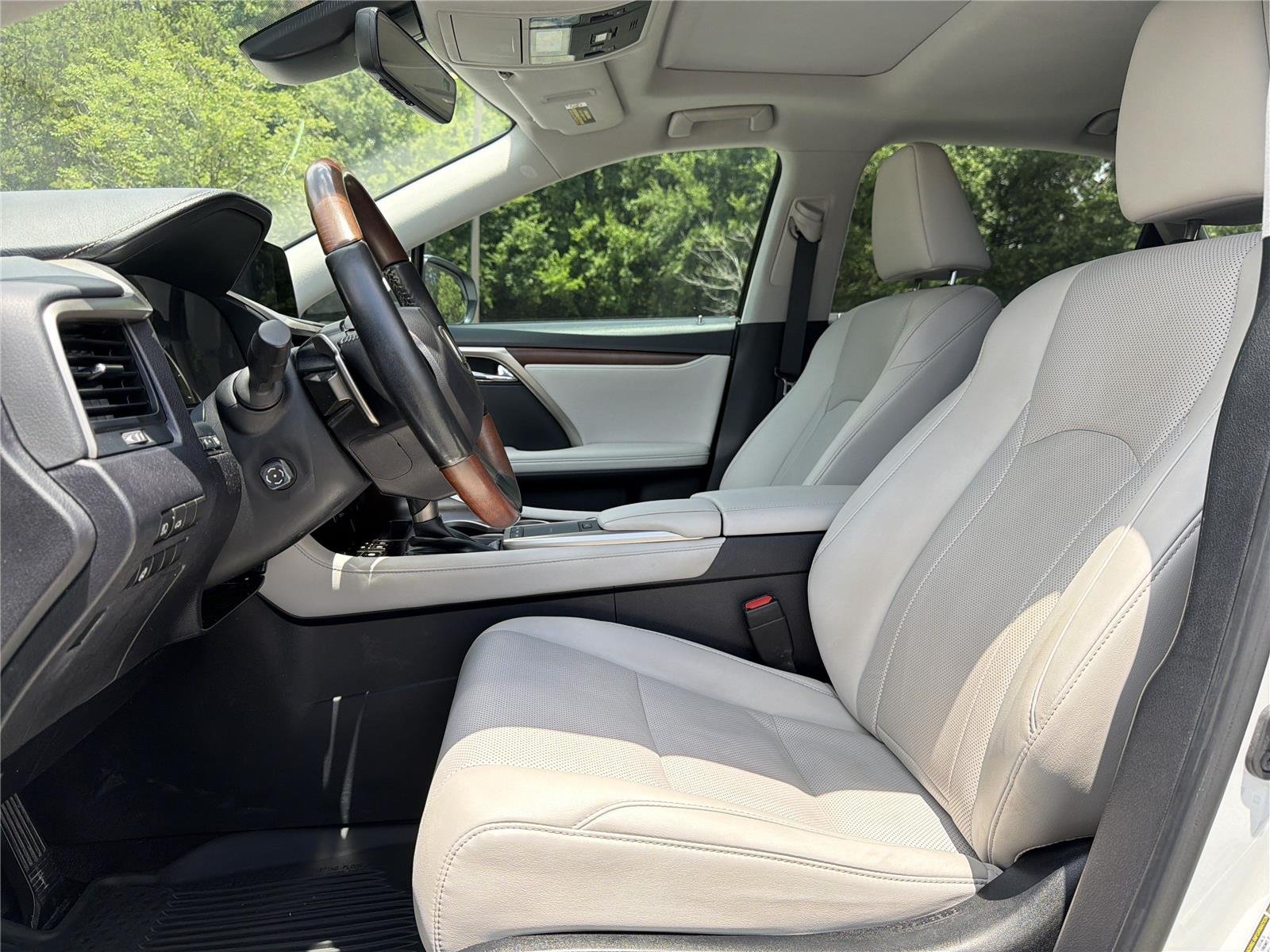 Used 2020 Eminent White Pearl Lexus RX 350 image 17