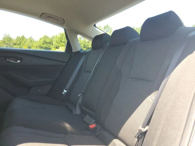 2025 Honda Accord SE - Photo 8