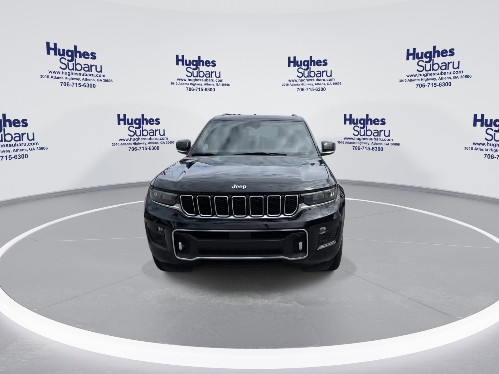 Used 2023 Diamond Black Crystal Pearlcoat Jeep Overland image 4