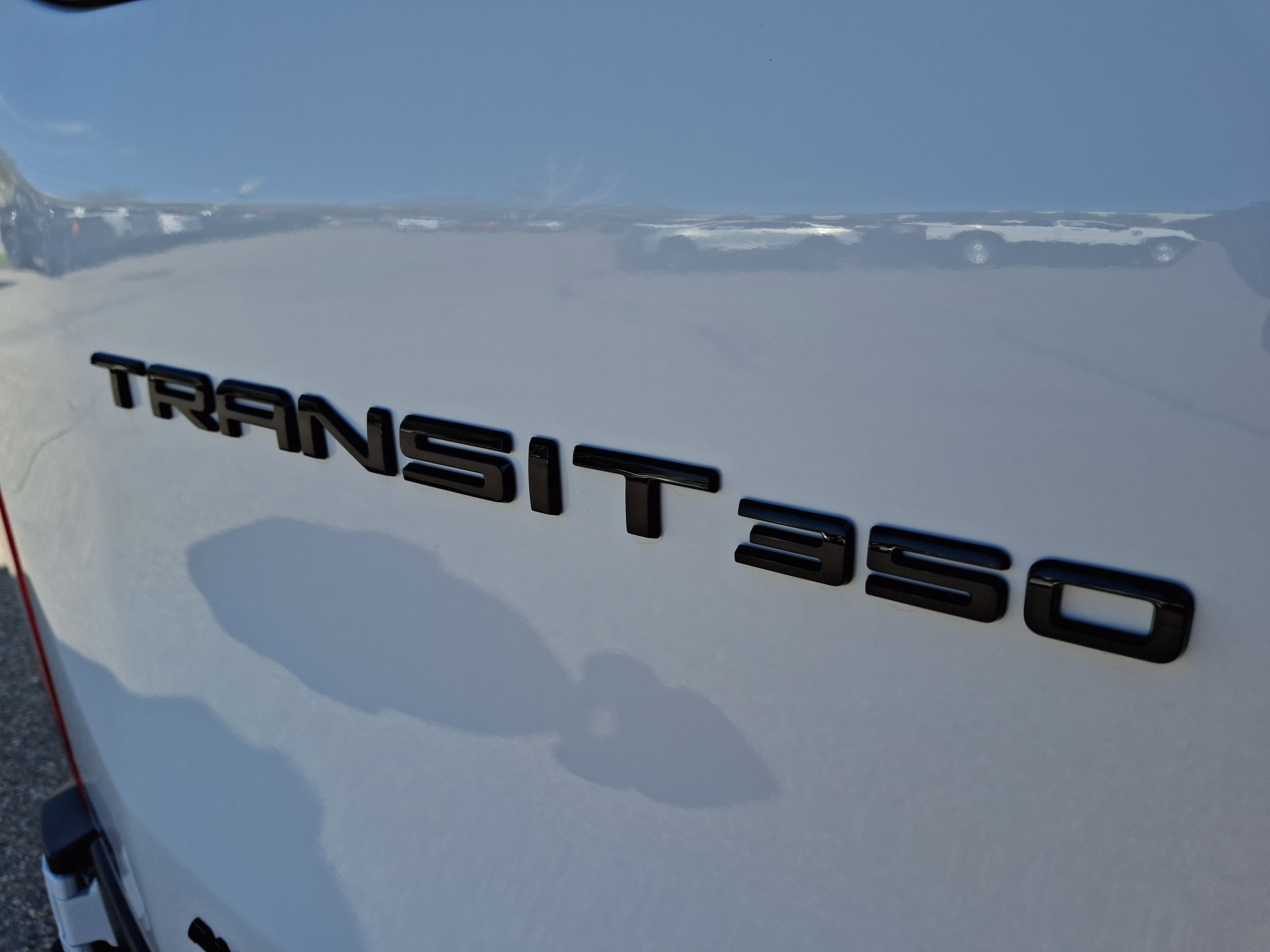 New 2026 Oxford White Ford  image 12