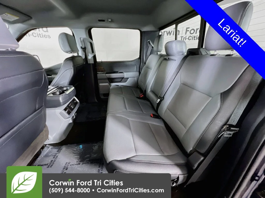 Used 2022 Atlas Blue Metallic Ford Lariat image 28