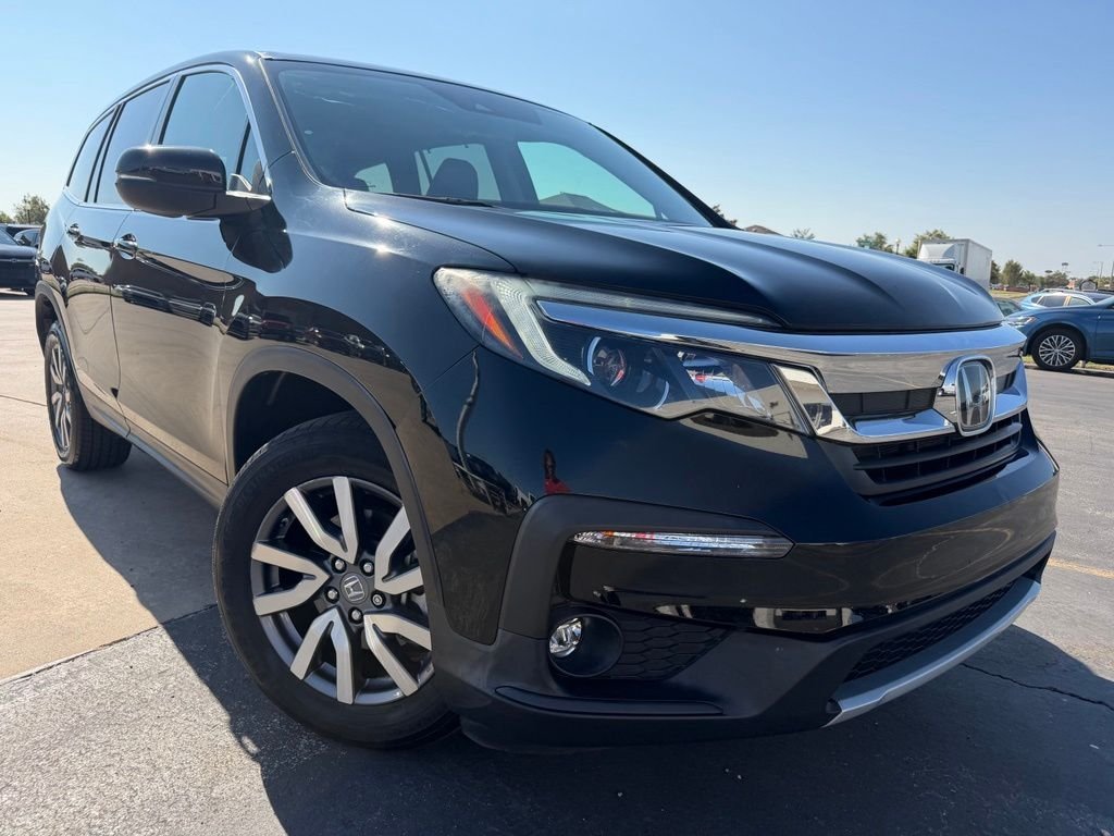 Used 2020 Black Honda EX-L image 2