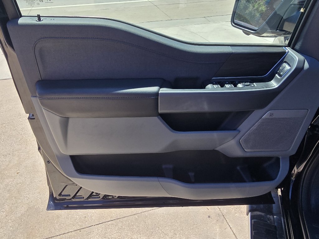 New 2026 Agate Black Metallic Ford Lariat® image 11
