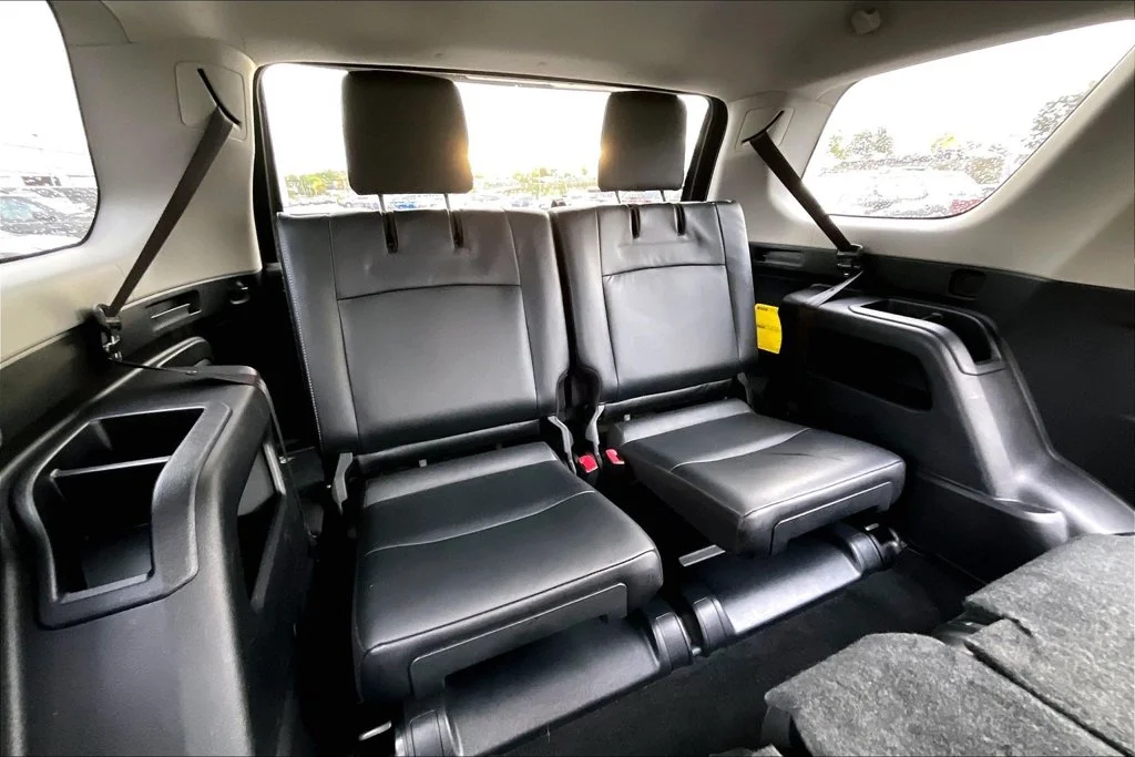 Used 2018 Gray Toyota Limited image 28