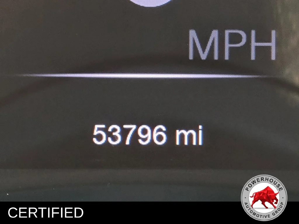 Used 2019 Silver Jeep Limited image 34