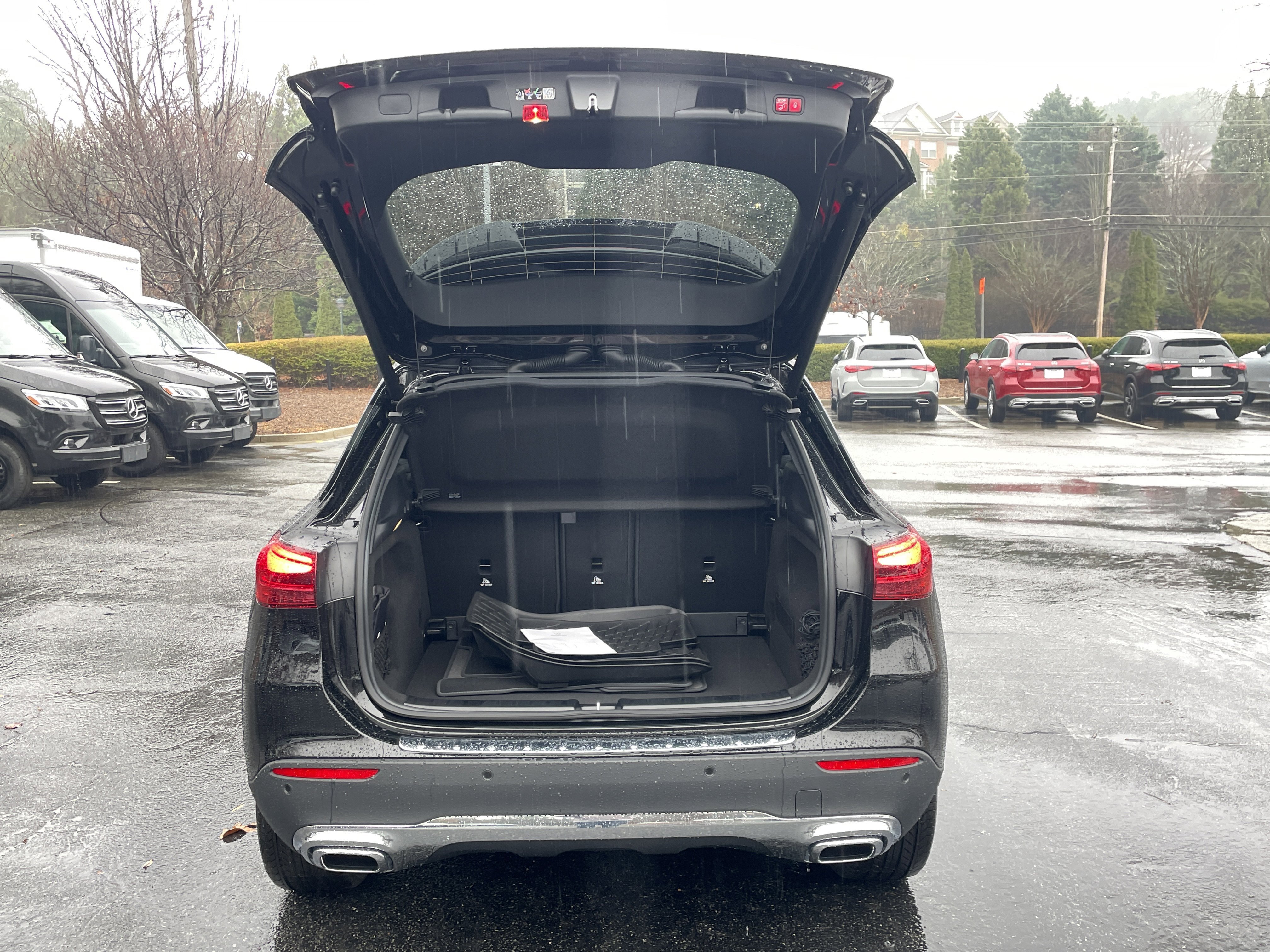 New 2026 Night Black Mercedes-Benz GLA 250 SUV image 8