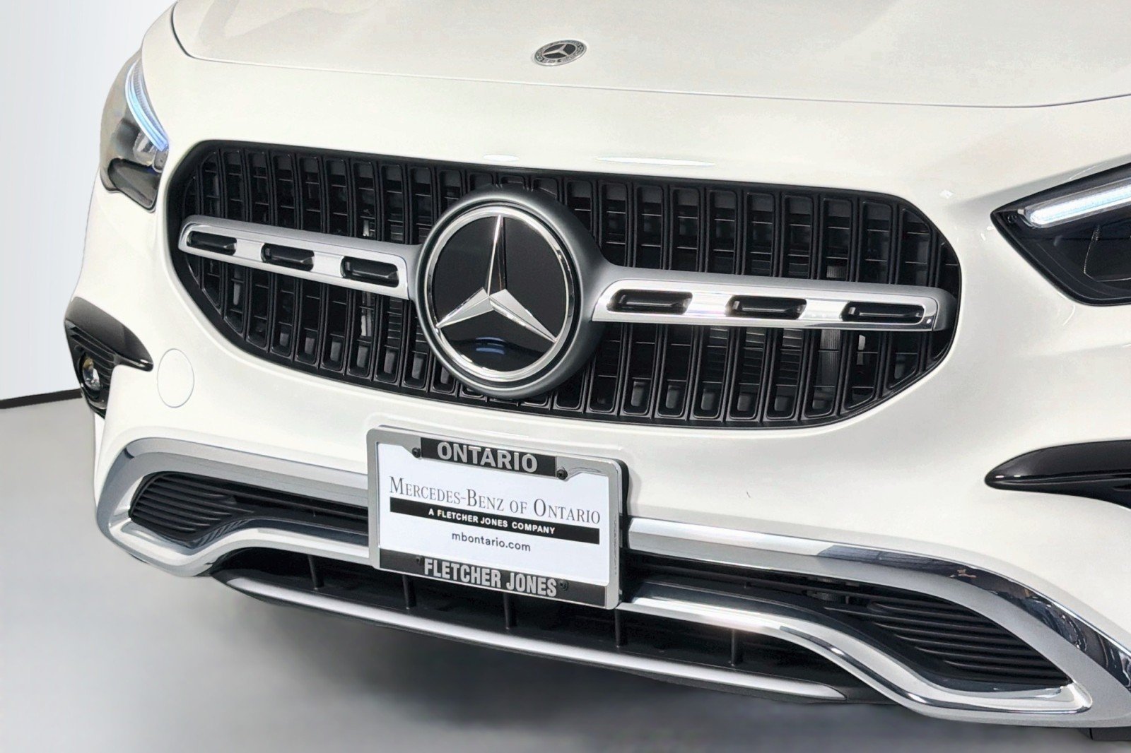 New 2026 Polar White Mercedes-Benz GLA 250 SUV image 12