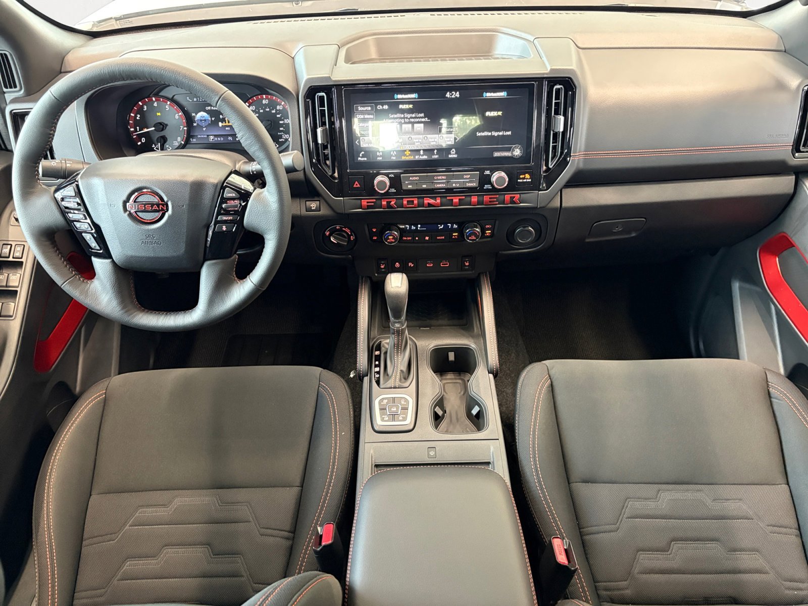 2026 Nissan Frontier PRO-4X - Photo 2