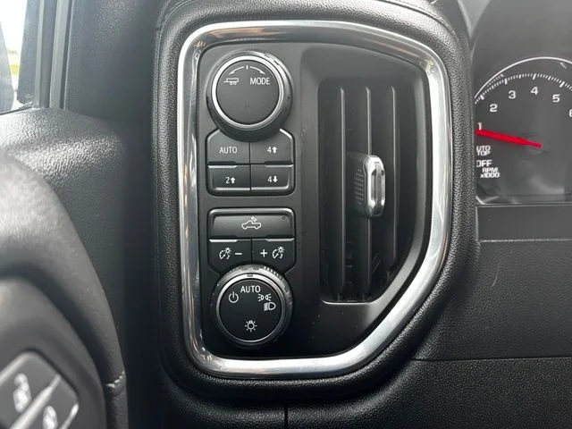 Used 2021 Gray Chevrolet LT image 20
