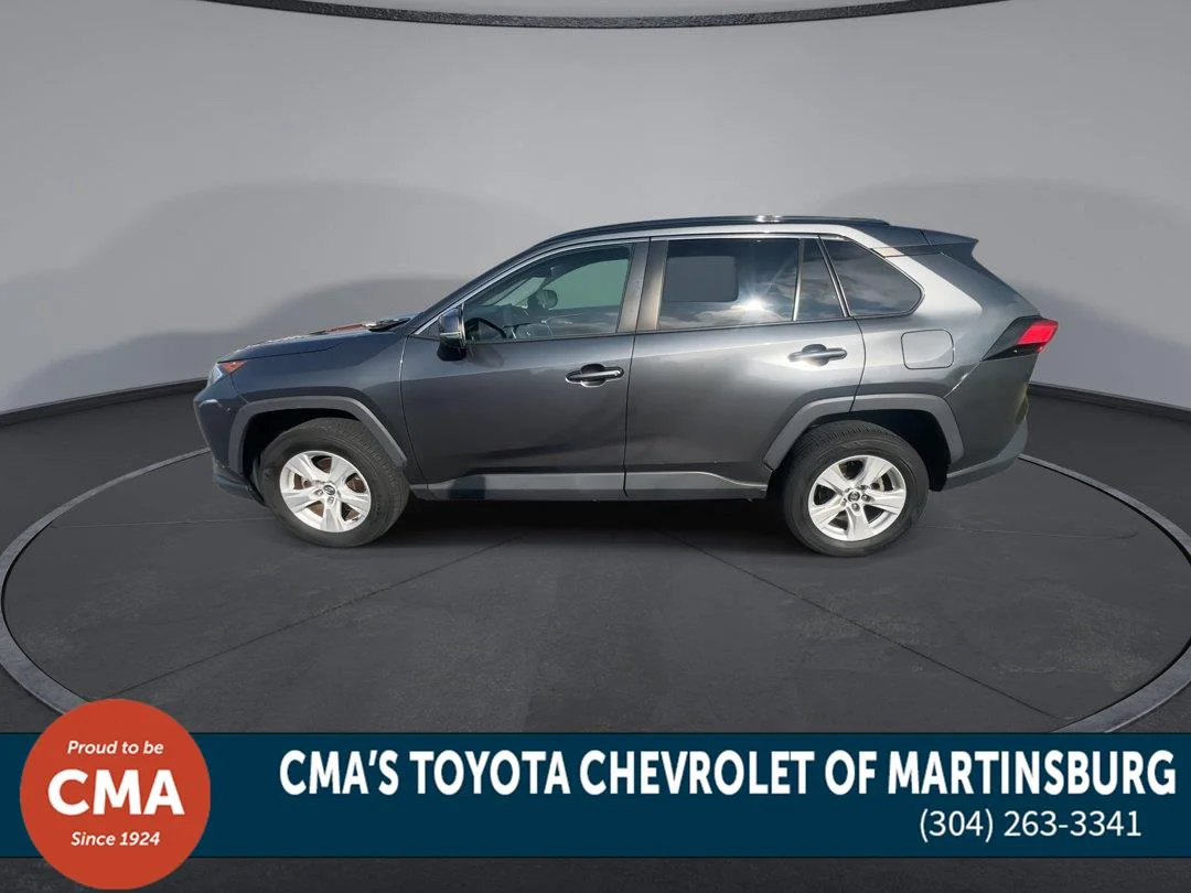 Used 2021 Magnetic Gray Metallic Toyota XLE image 5