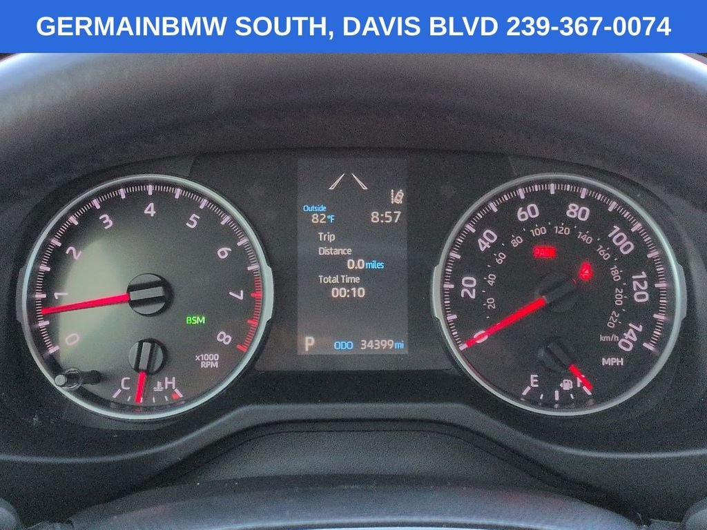 Used 2021 Lunar Toyota XLE Premium image 30