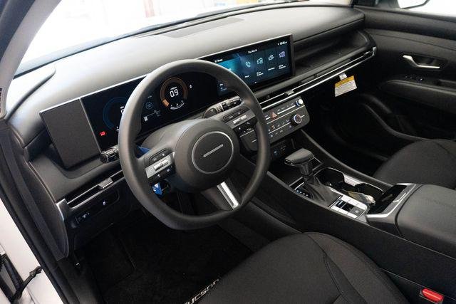 New 2026 White Hyundai SE FWD image 10