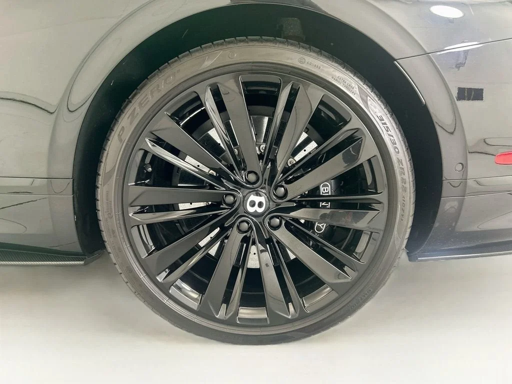 Used 2023 Spectre Metallic Bentley  image 28