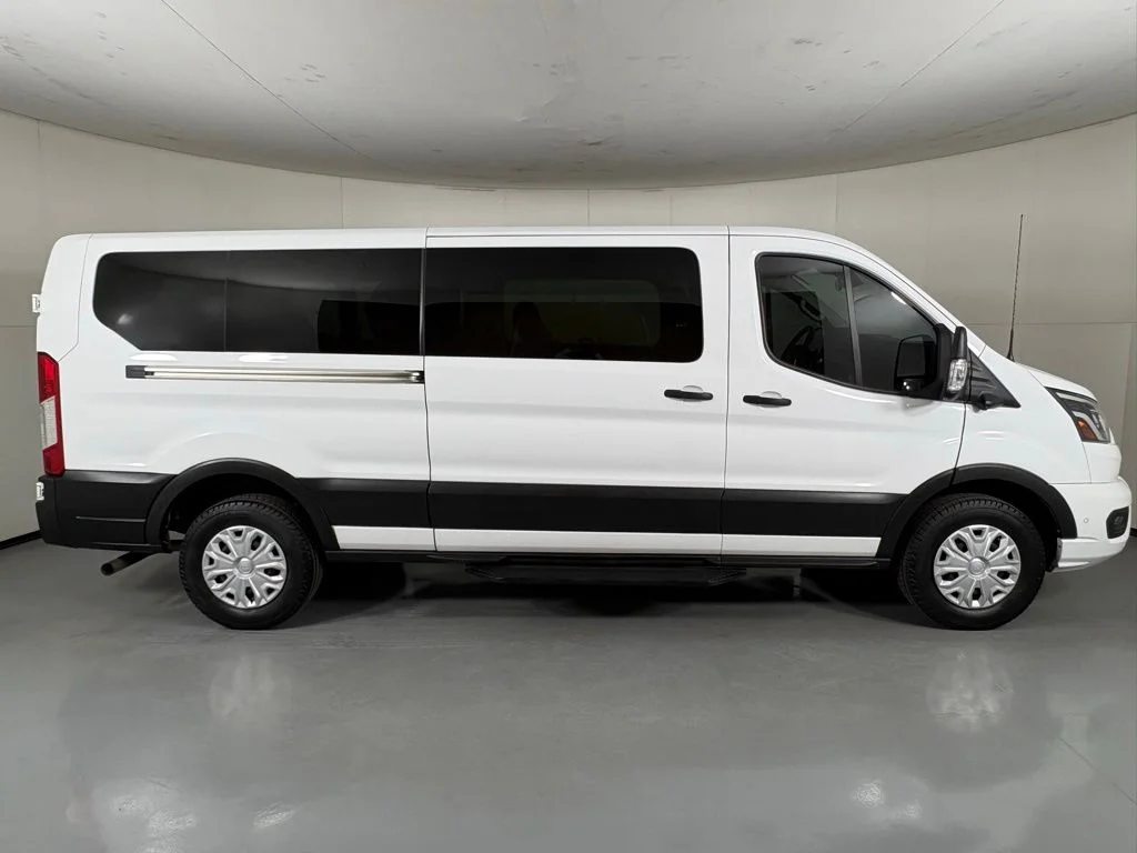 Used 2023 White Ford XLT image 9