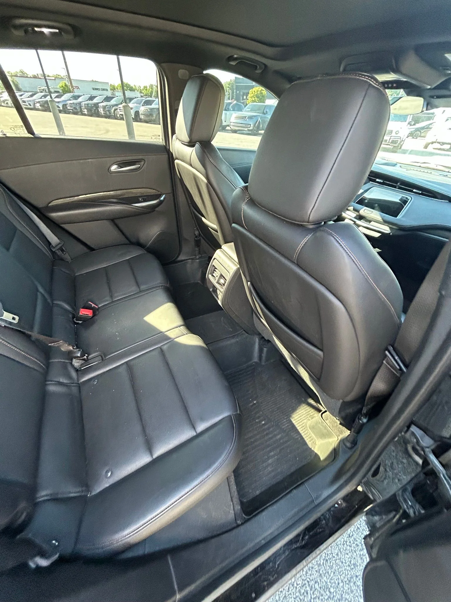 Used 2019 Black Cadillac Sport image 10