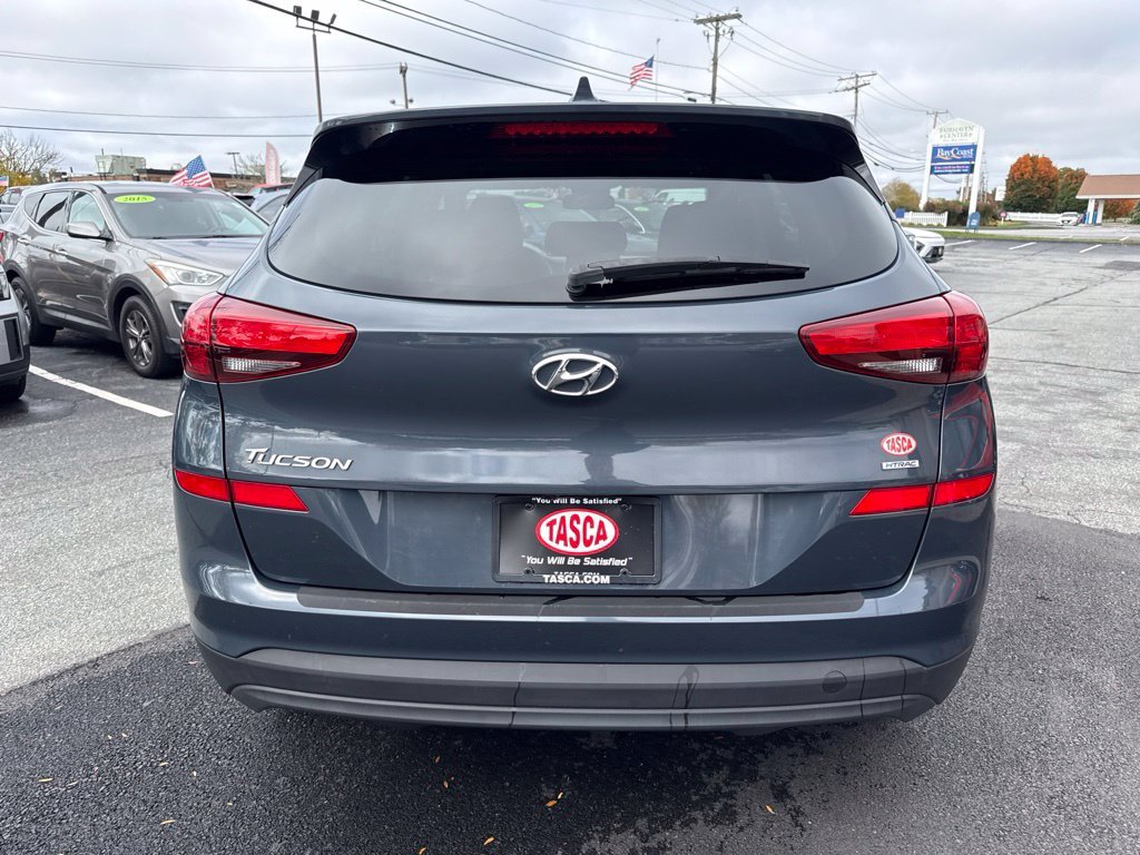 Used 2020 Blue Hyundai SE image 6