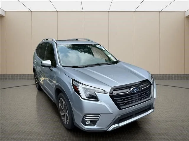 Used 2022 Silver Subaru Touring image 8