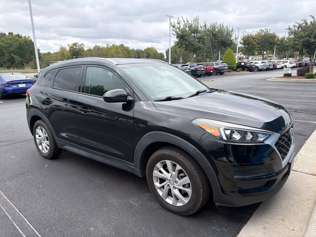 2019 Hyundai Tucson VALUE SUV Slide 2