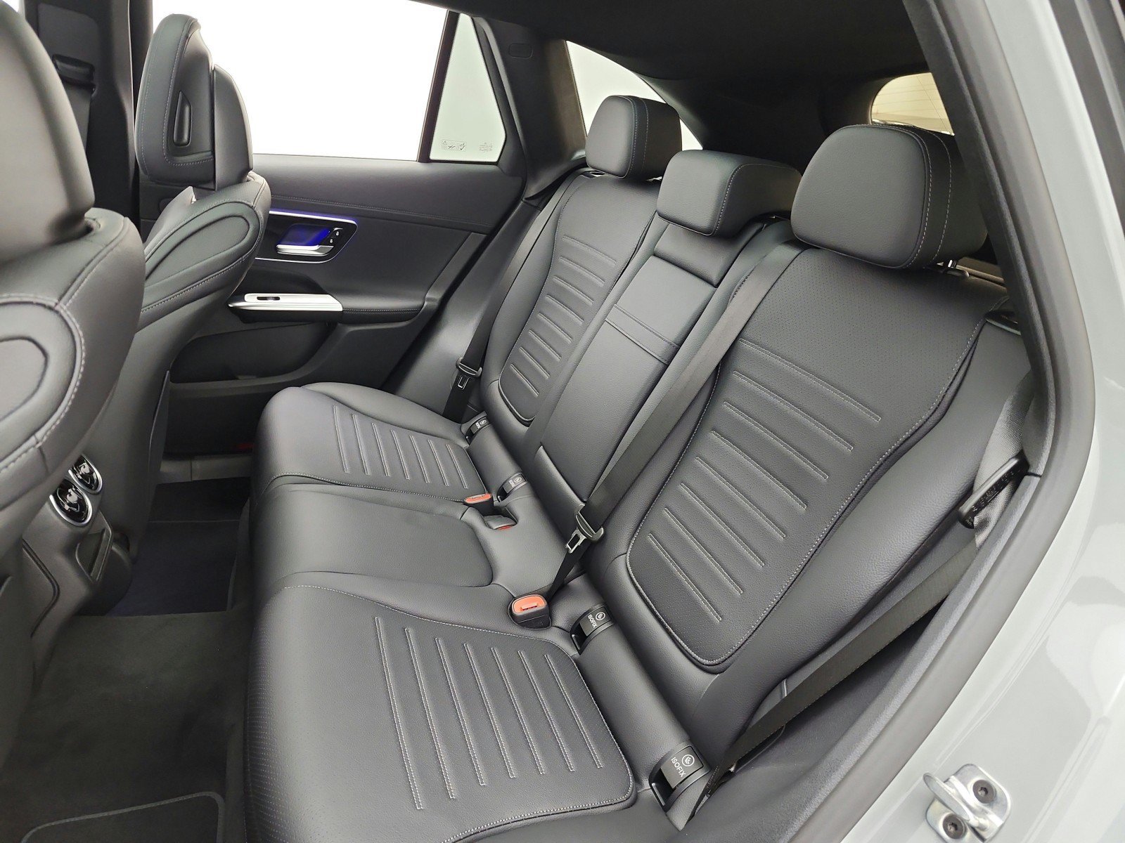 New 2026 MANUFAKTUR Alpine Grey Mercedes-Benz GLC 300 SUV image 42