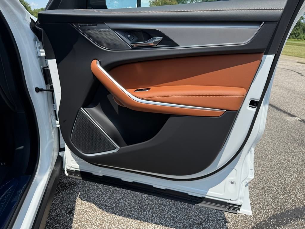 2026 Jaguar F-Pace R-Dynamic S - Photo 15