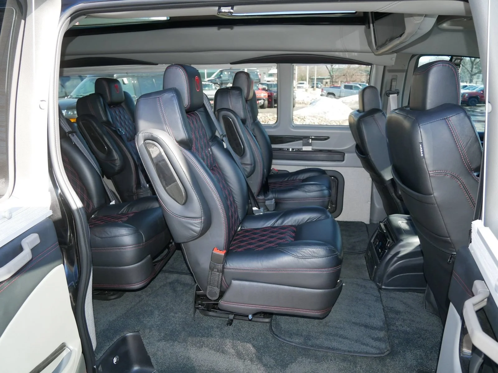 Used 2025 Onyx Black GMC Work Van image 16