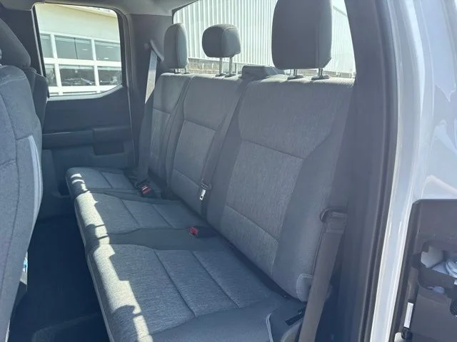 New 2026 Oxford White Ford F-250® XL image 15